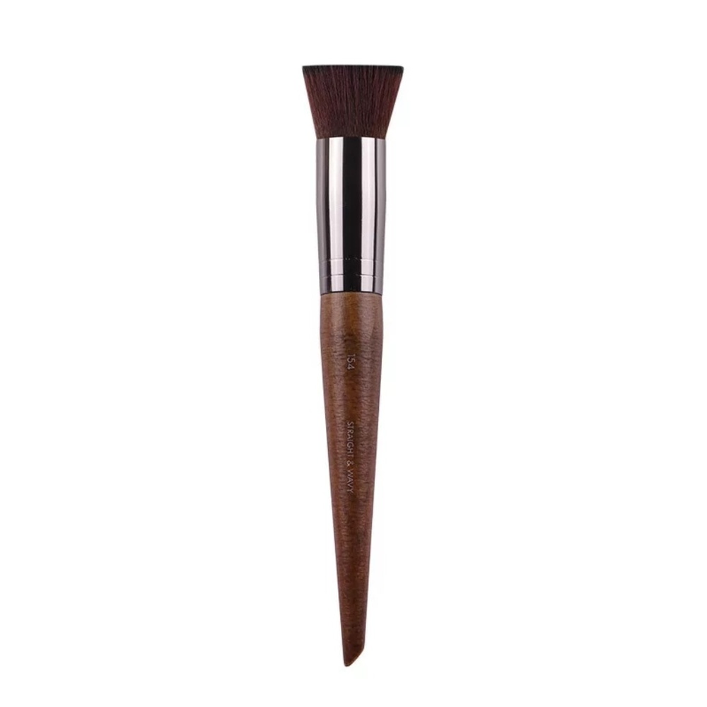 Precision Pro Flat Foundation Brush 154